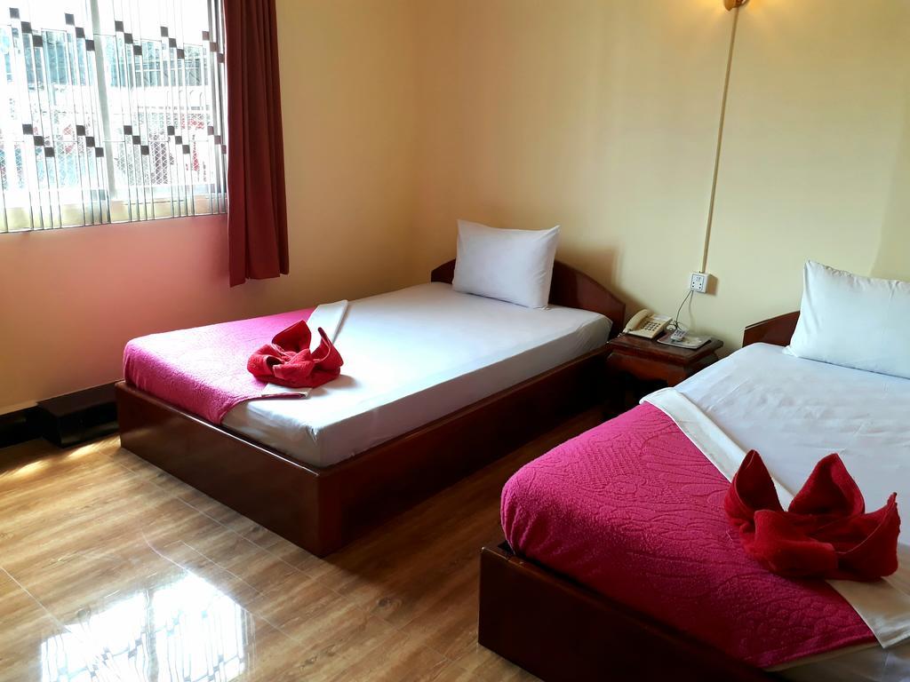 Hotel Capitol One Phnom Penh Zewnętrze zdjęcie
